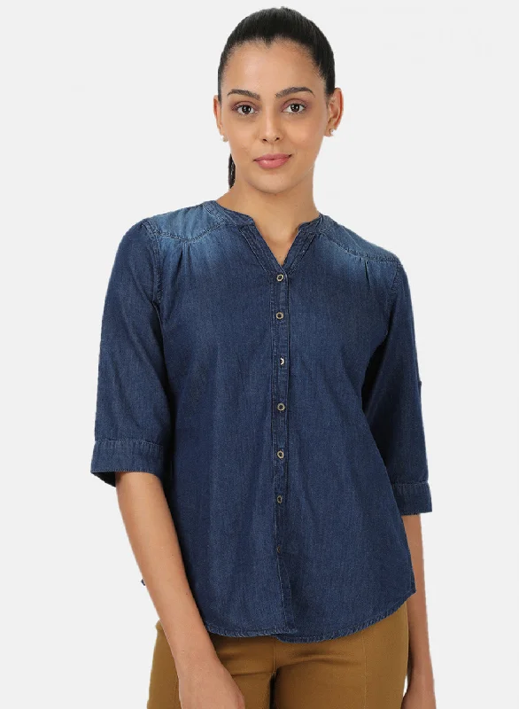 Sleek Design Womens Blue Light Wash Top