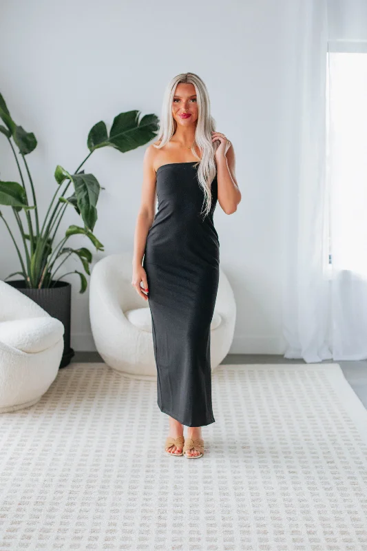 Sleek Design Camilla Dress - Black