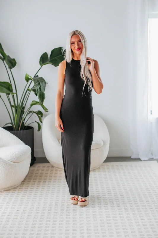 Huge Savings On Parisian Styles Tanya Maxi Dress - Black