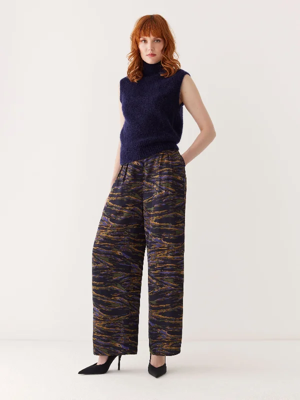 Casual Chic Clothing The Emma Printed Satin Pant in Dark Blue