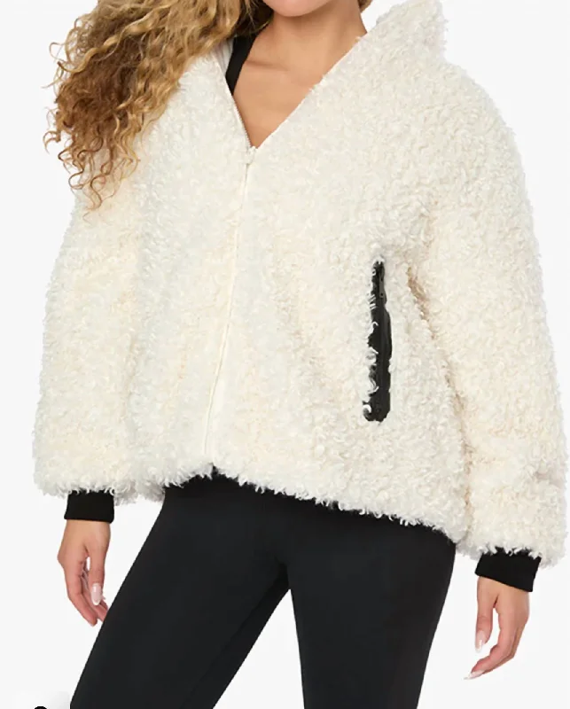 Bold Silhouette Sherpa Hooded Jacket In Ivory